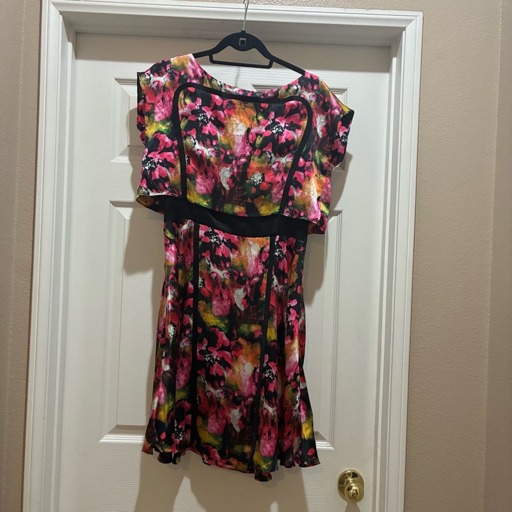 ICB New York Women’s Size 10 Silk Floral Whimsigoth Artsy Dress Black Trim Detai